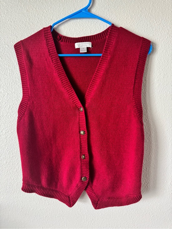 Christopher & Banks Sweaters - Vtg! C&B V-Neck Red Button Front Women's Sweater Vest